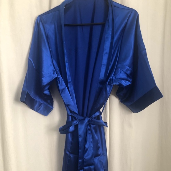 David’s Bridal Bridesmaid Robe - Horizon - Picture 2 of 3